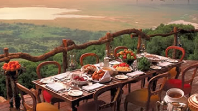 Indulge in Exquisite Safari Elegance: A Look Inside Luxury Accommodation