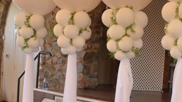 Air-Filled Artistry: Elevate Your Event with Balloon Decorations!