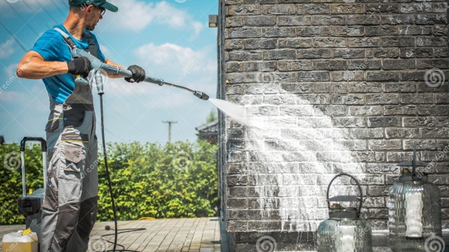 Seasonal Changes and Their Impact on Window Cleaning Needs